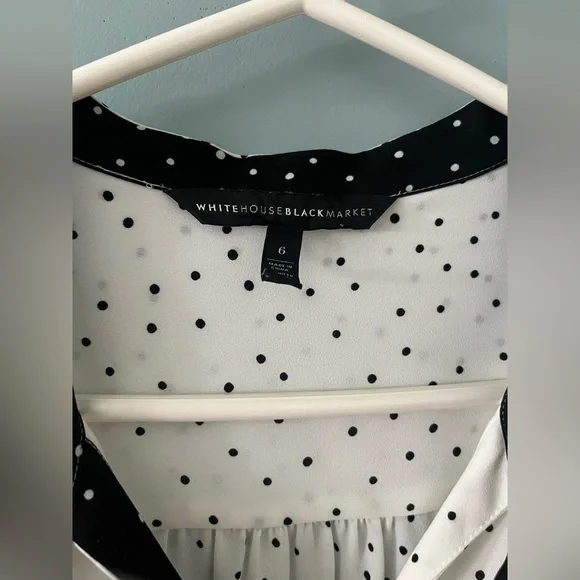 Elegant White House Black Market Flare Sleeve Blouse Size 6 Polka Dots Tie Neck - Picture 2 of 4